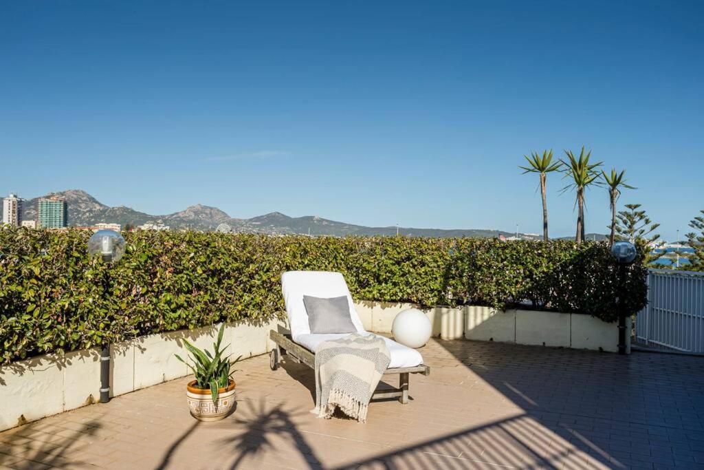 Appartement Sunny Rooftop Loft With Gorgeous Views Of Olbia