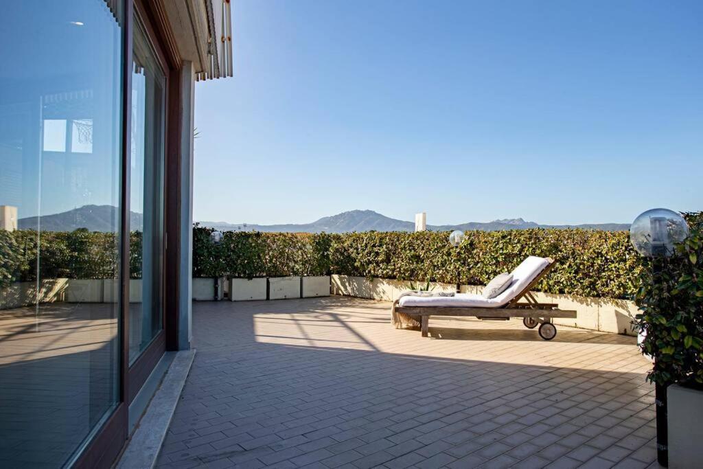 Sunny Rooftop Loft With Gorgeous Views Of Appartement